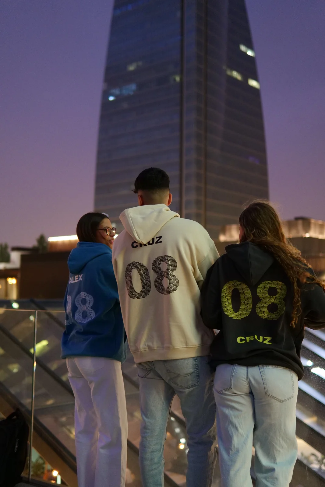 sudaderas fin de curso personalizadas con número y nombre en la espalda mazcruz