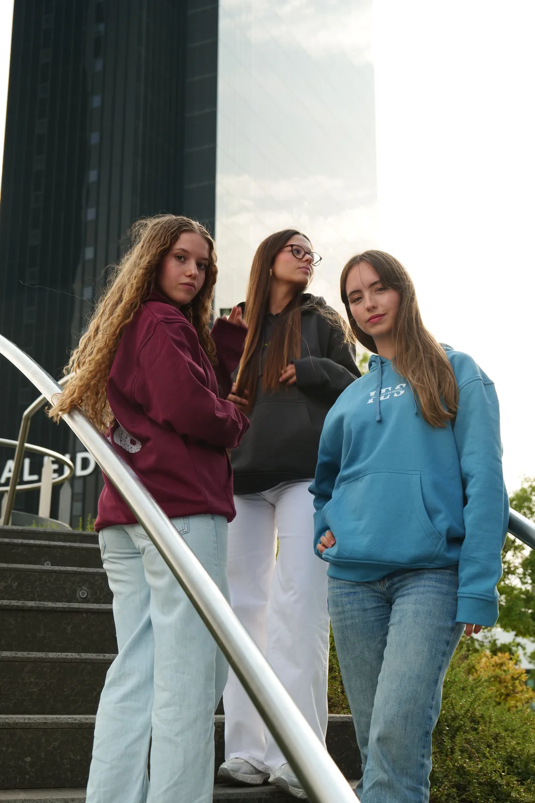 sudaderas de fin de curso personalizadas para grupos de amigas mazcruz