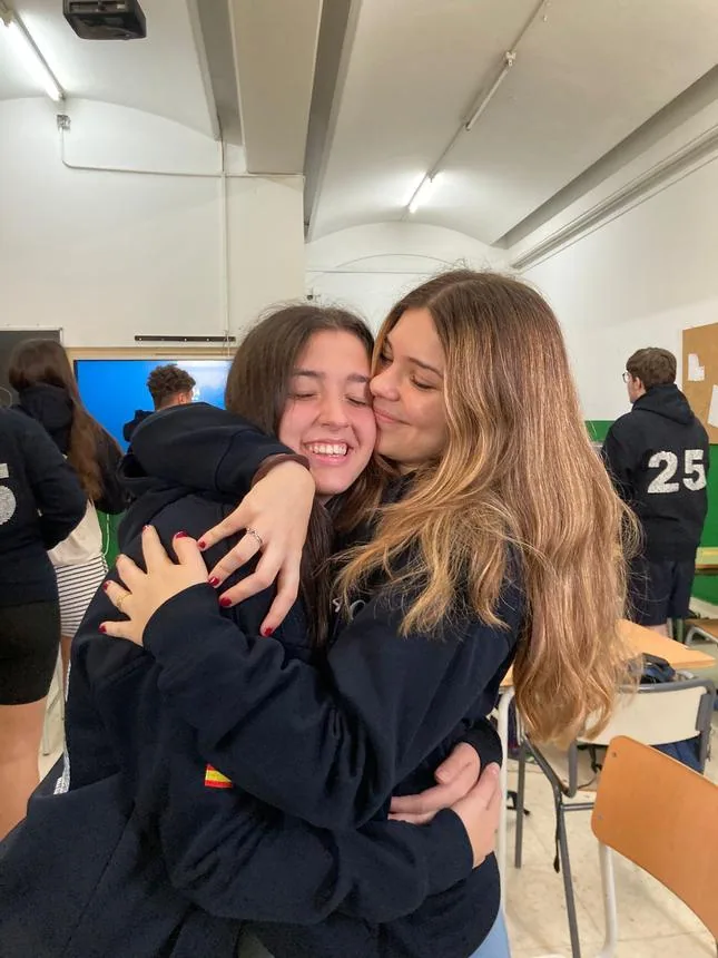 sudaderas personalizadas fin de curso camiseta blanca nombre número mazcruz